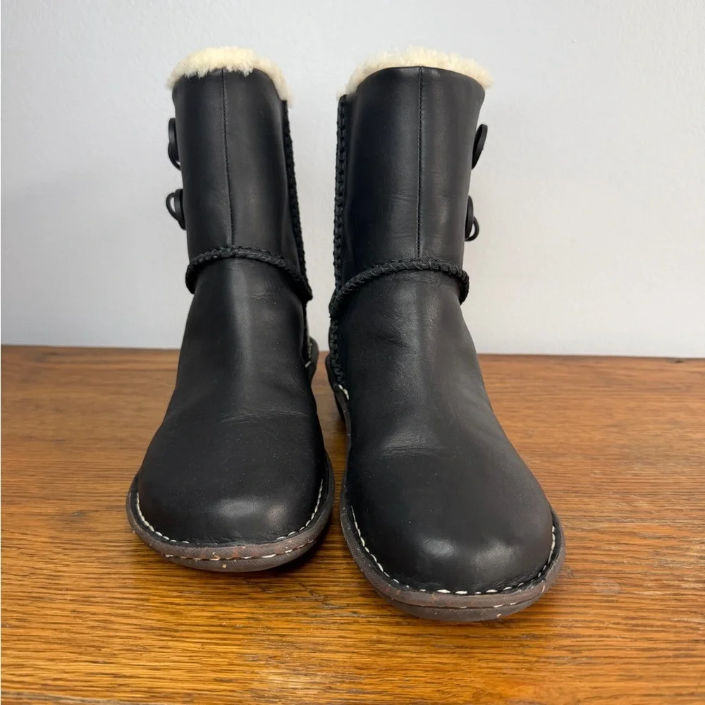 UGG Boots Size 6 • Lillie Snow Boots Black Leather Round Toe Comfort Ankle Top.